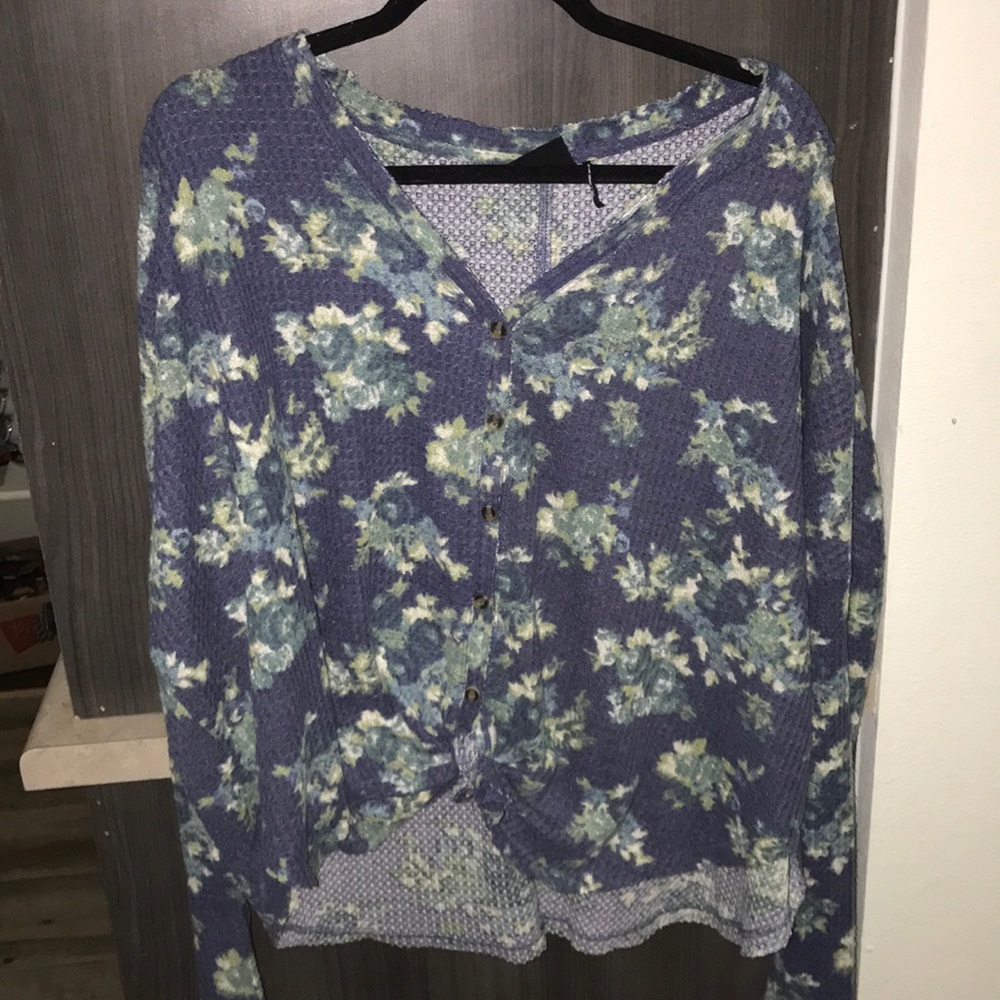 Floral Urban Outfitters sweater